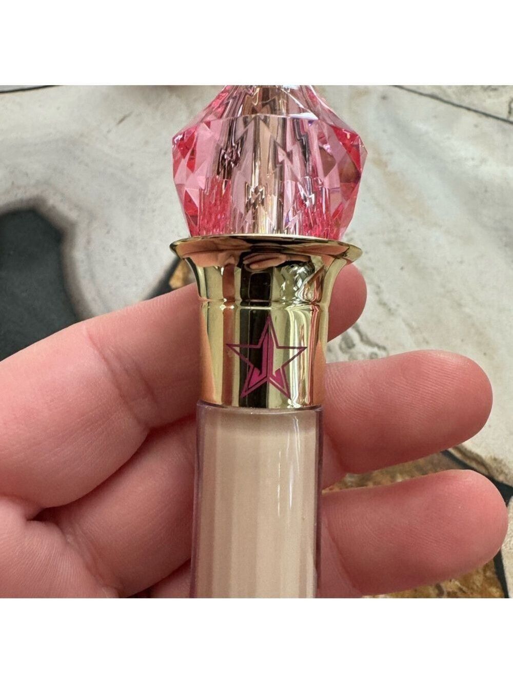 Jeffree Star - Pale Yellow Concealer - Box was damaged in shipping - NEW - Picture 2 of 4